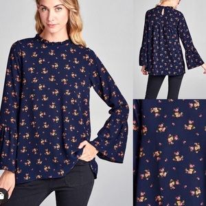 NWT BOUTIQUE FLORAL TOP SMALL